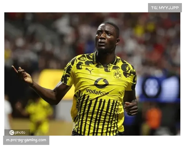 吉拉西代表多特蒙德欧冠主场十场造十四球，效率惊人